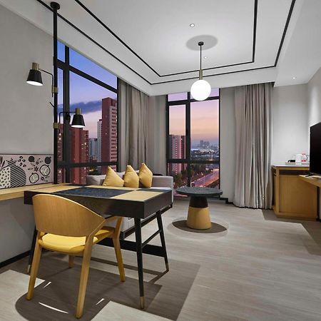 Hilton Garden Inn Tianjin Huayuan Kültér fotó