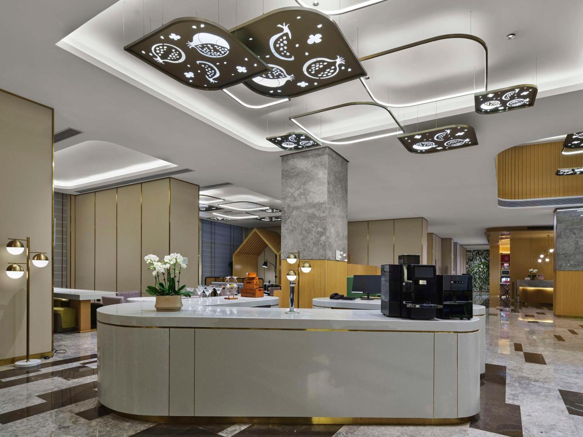 Hilton Garden Inn Tianjin Huayuan Kültér fotó